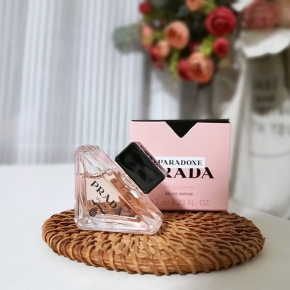 New PRADA PARADOXE edp Deluxe Splash 7ml/0.23oz - Picture 1 of 1